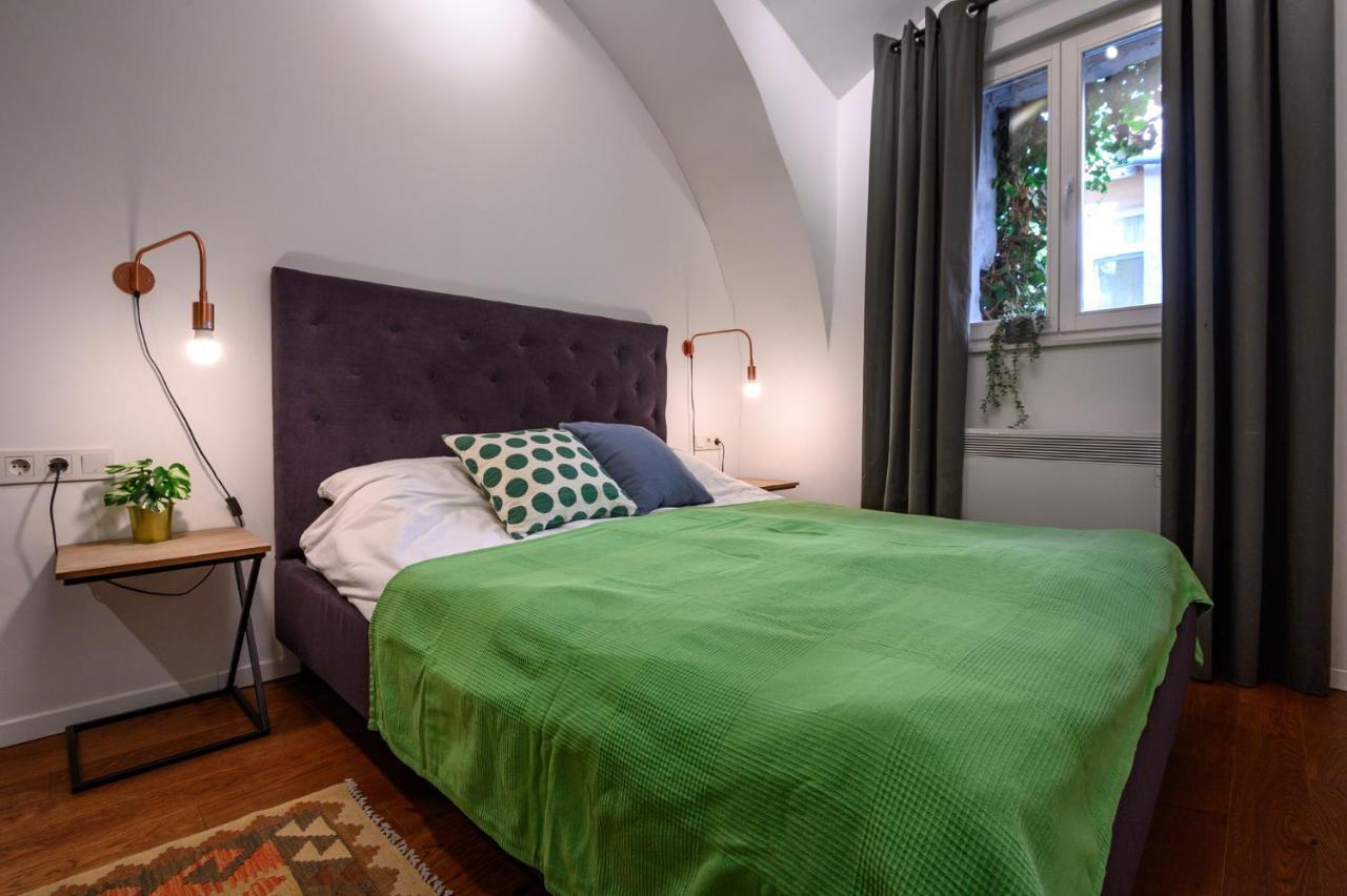 זאגרב Swanky Old Town Apartment מראה חיצוני תמונה
